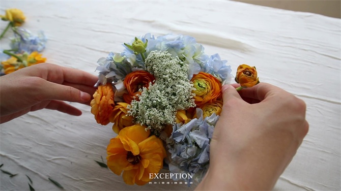 【幾分鐘.軟裝課堂】她用3分鐘搞定一個浪漫花球，就憑這些？-別墅設計,軟裝設計,室內設計,豪宅設計,深圳例外軟裝設計公司